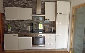 Apart Ban Voltas